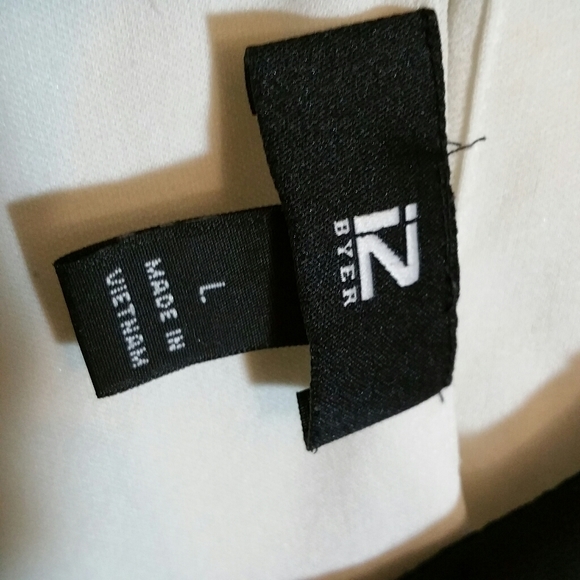 iz Byer white & black sleeveless cutout trapeeze blouse - Picture 3 of 4